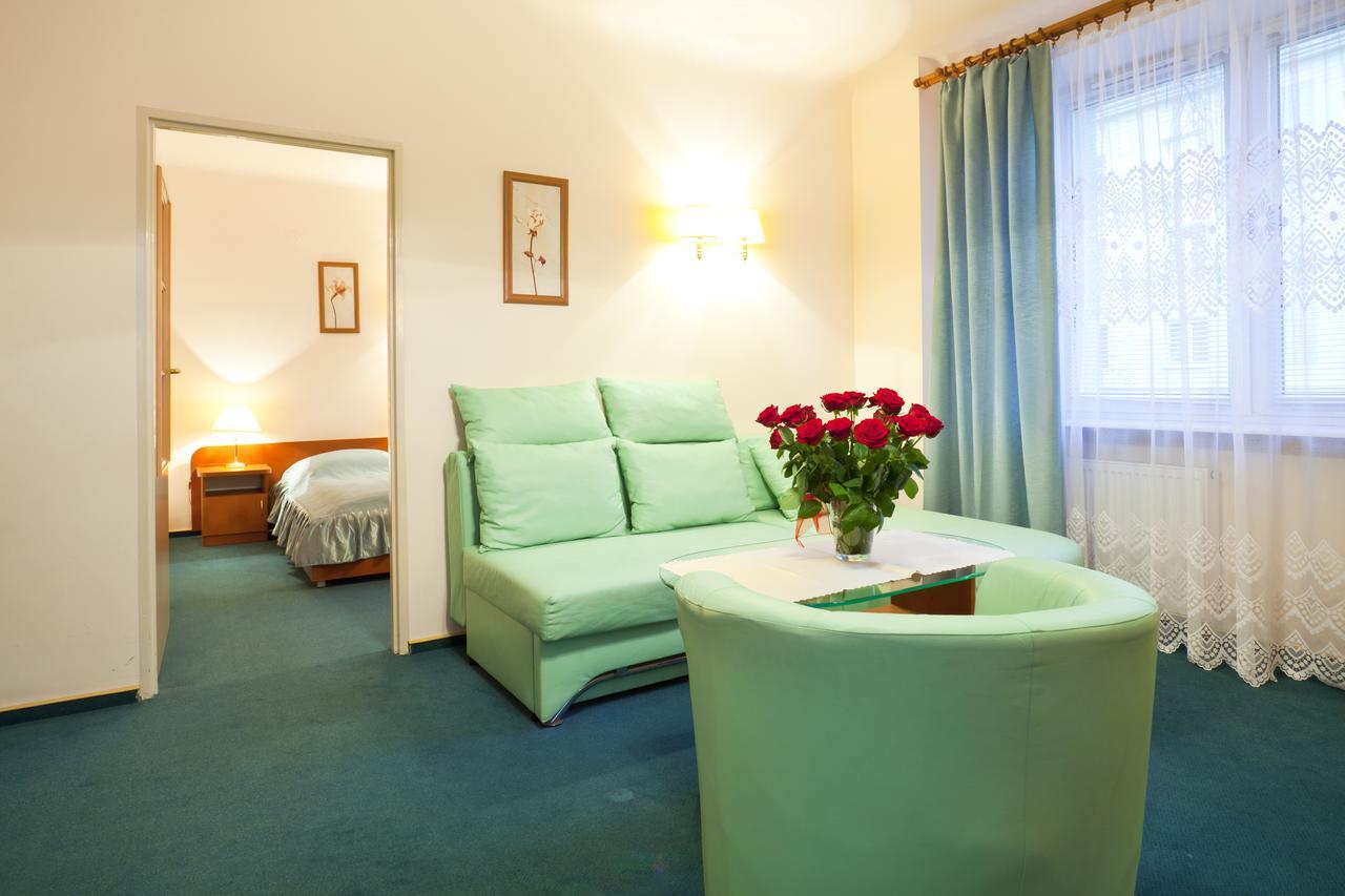 Iskra Hotel Радом Стая снимка