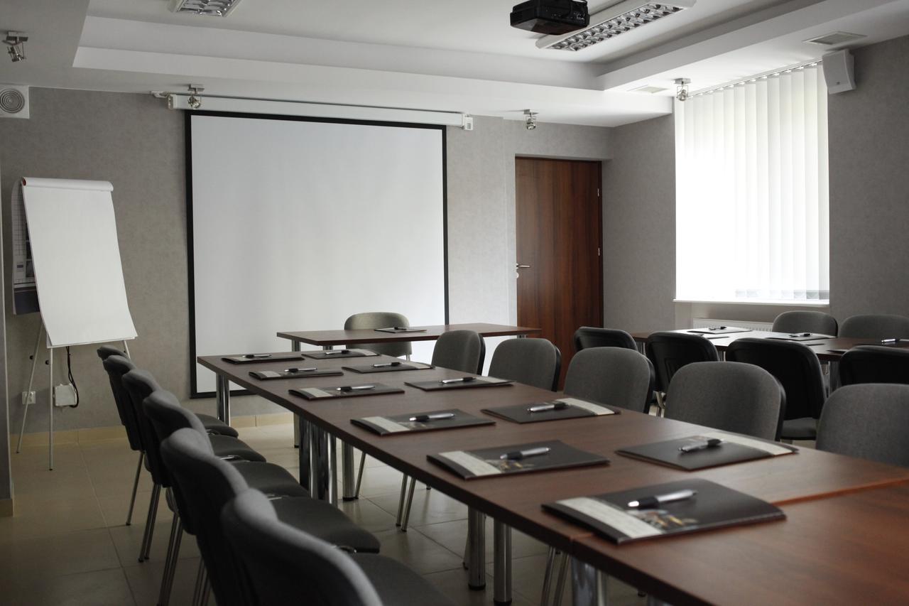 Iskra Hotel Радом Стая снимка