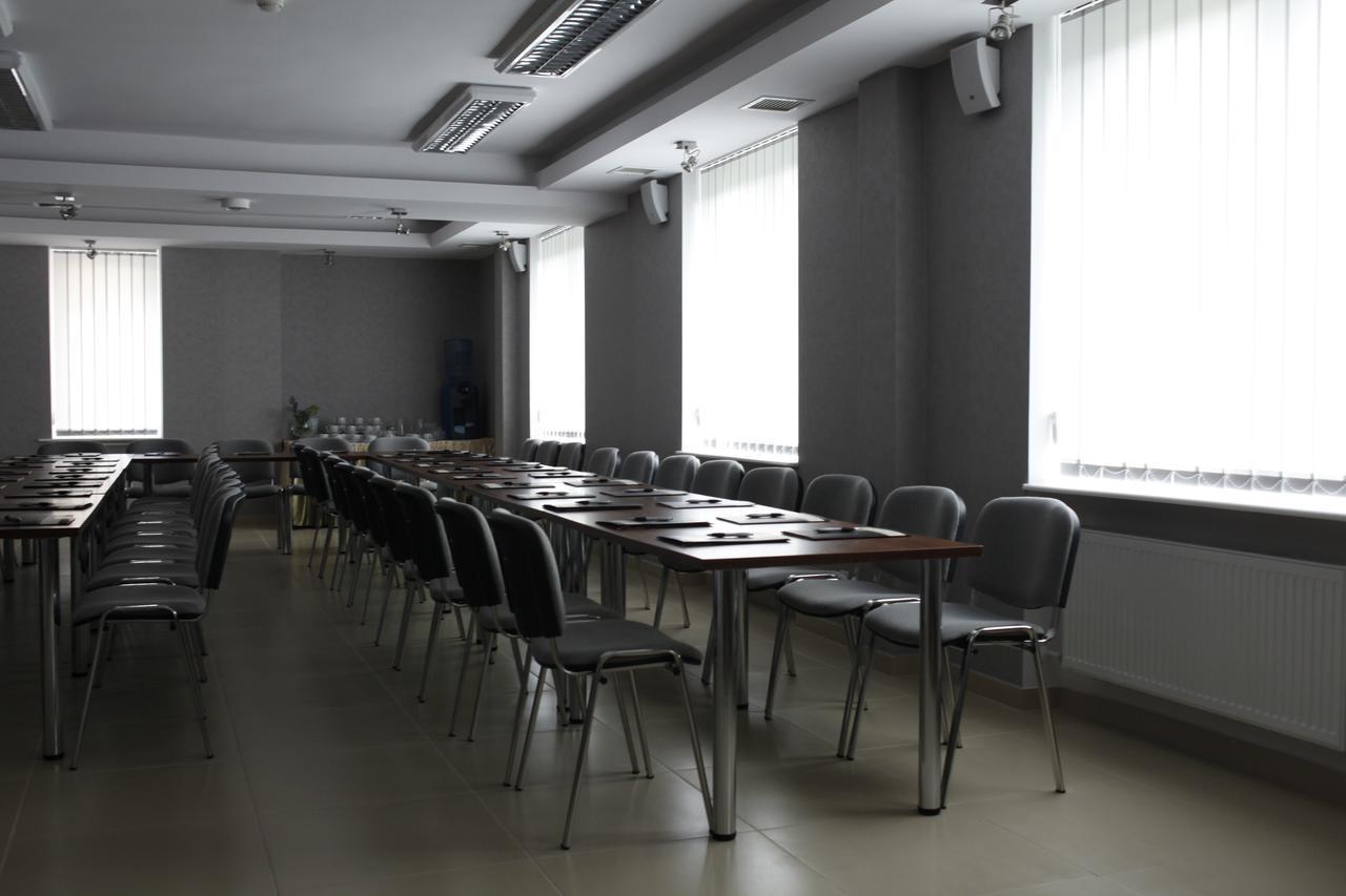 Iskra Hotel Радом Стая снимка